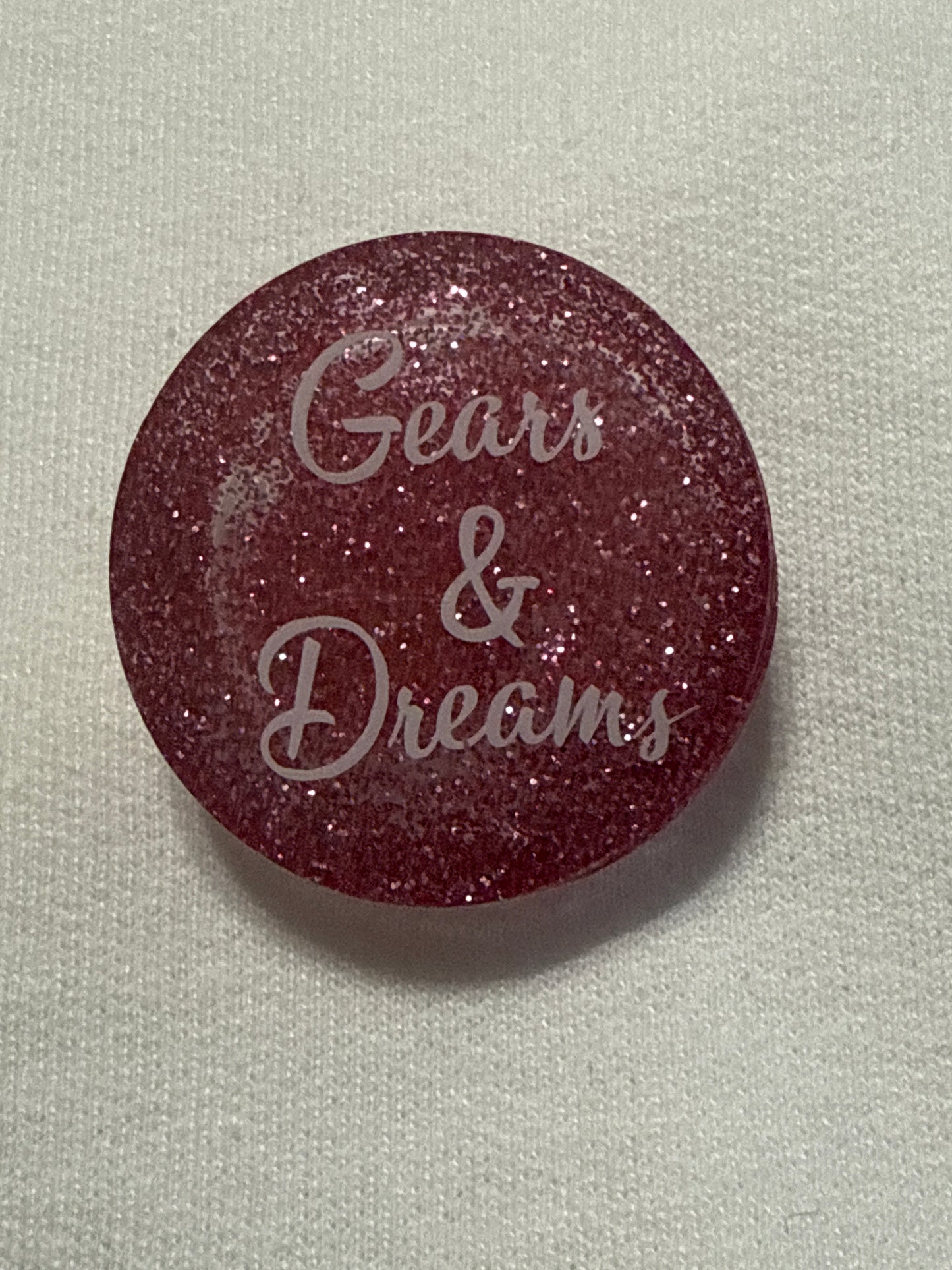 Gears and dreams pop socket
